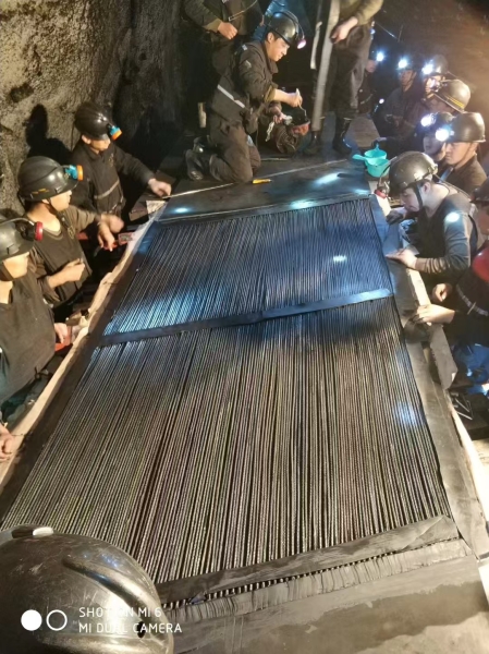 <b>精品人口在线通達煤礦井下用鋼絲繩芯輸送帶接頭工藝</b>